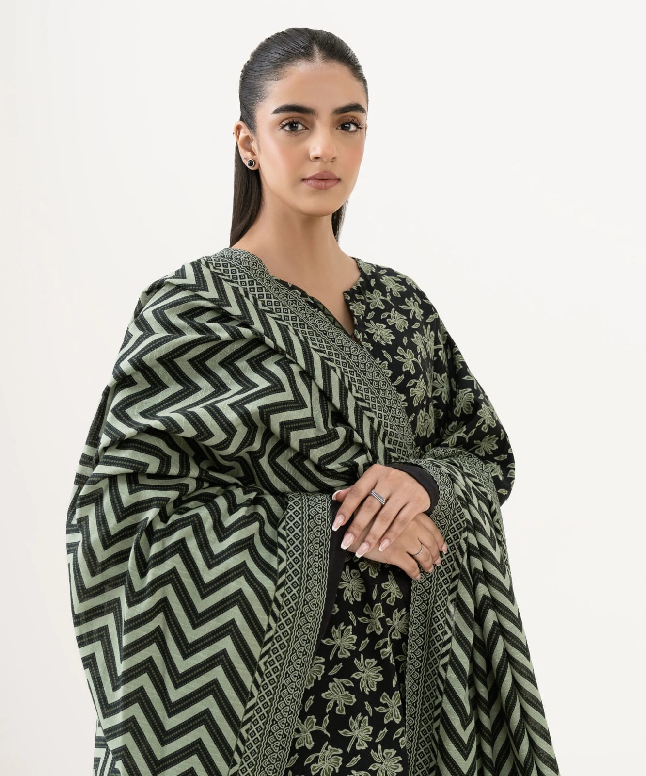 Latest Premium Lawn SB 00103