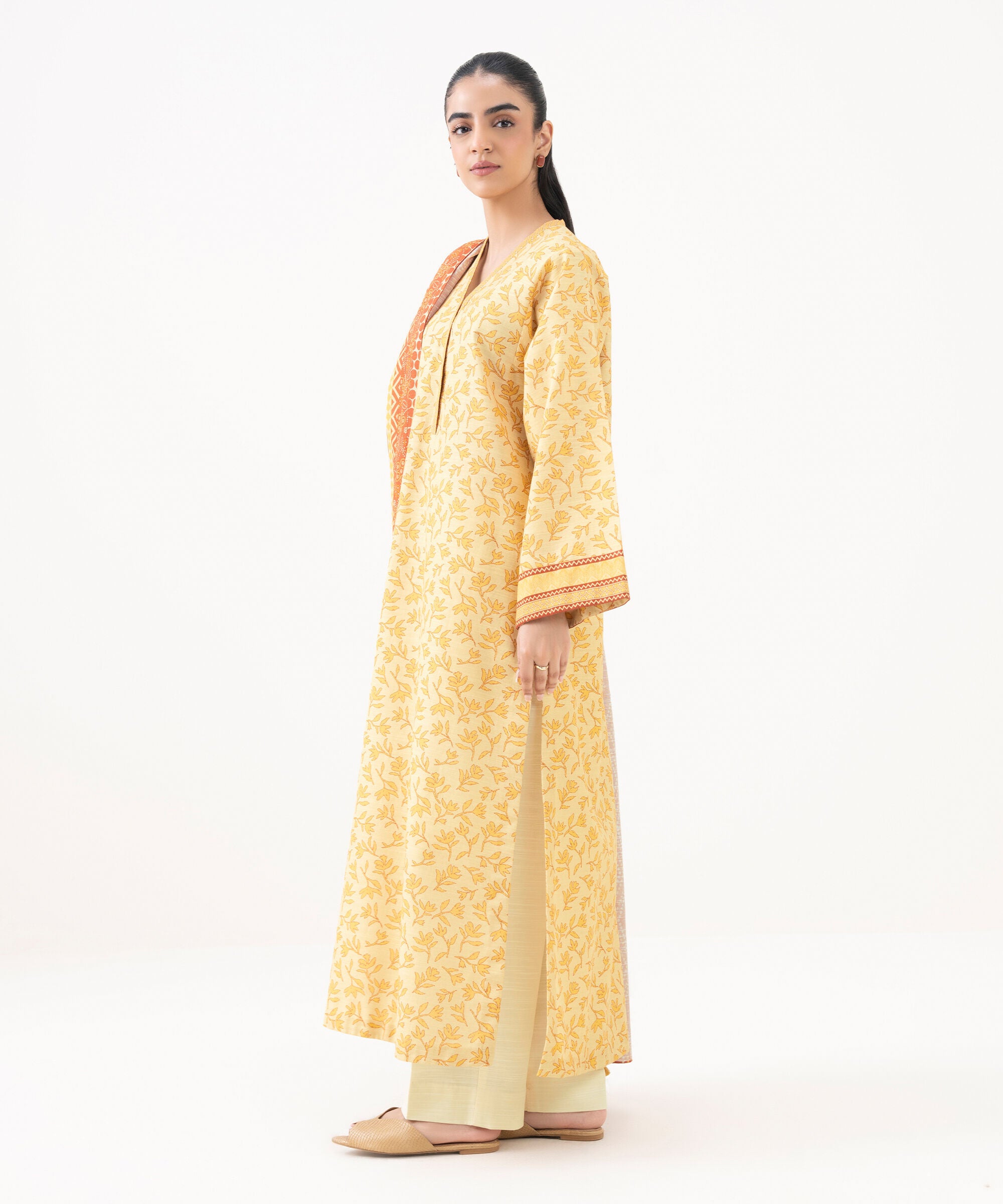 Fashionable Lawn Wear SB 00107