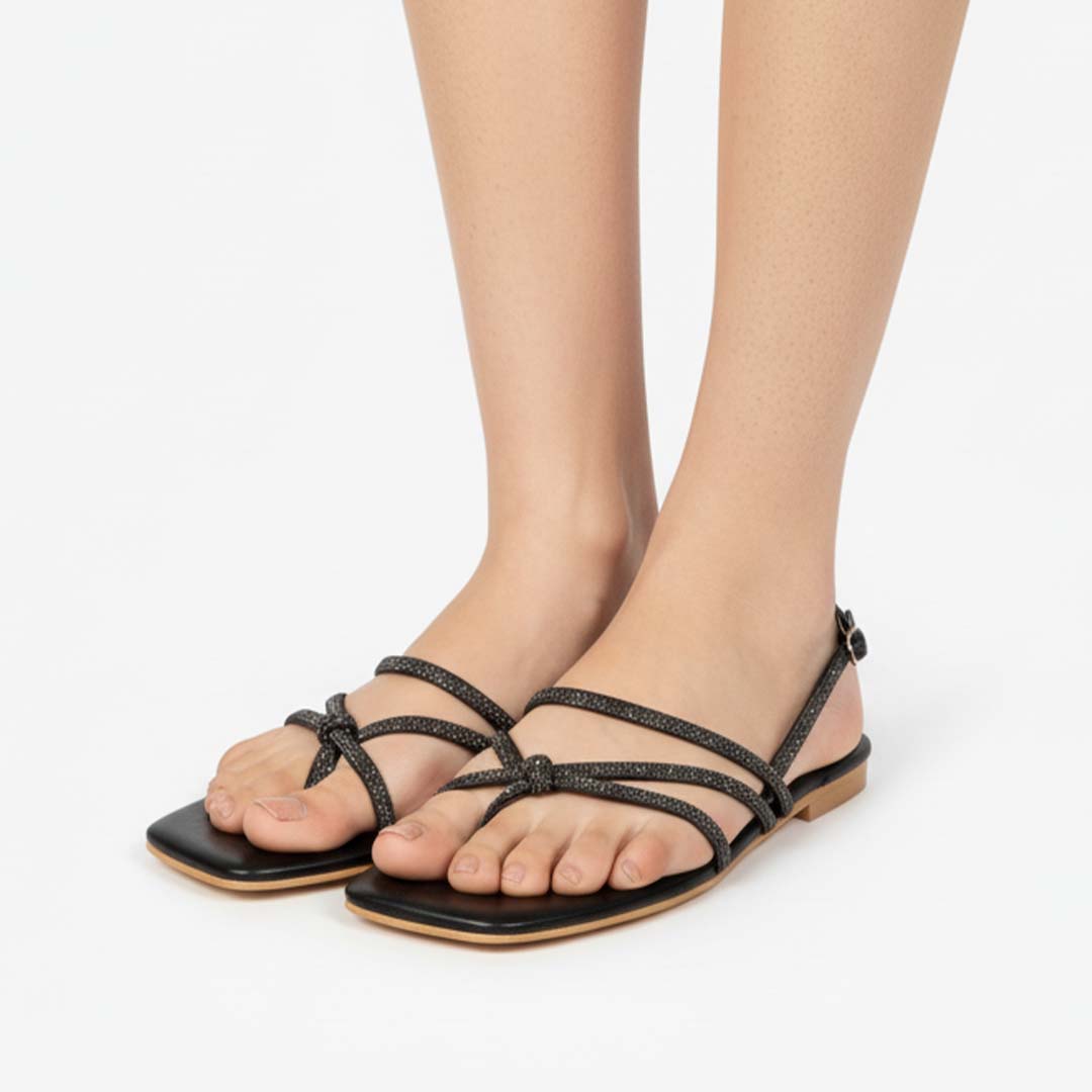 Midnight Loop & Luster Slippers Code: i#224